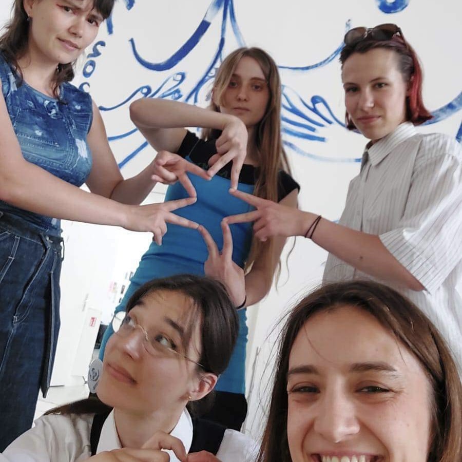 Girls X-Cetra - Paris Ass Book Fair